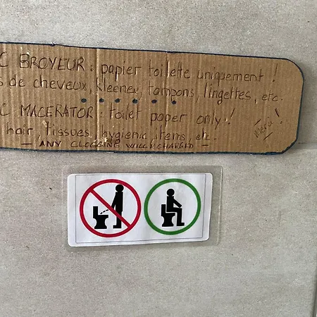 Studette équipée 10e Equipped 10th * París